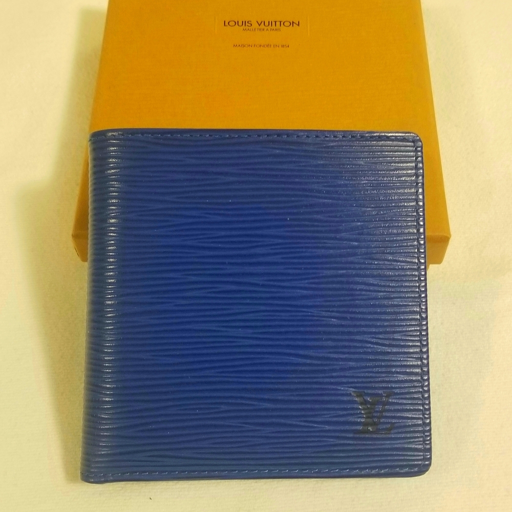 Louis Vuitton Blue Epi Leather Bi-Fold Wallet